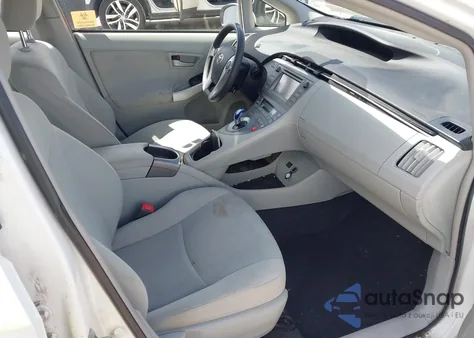 2013 Toyota Prius Three из США, поврежденный, VIN JTDKN3DU9D5602431